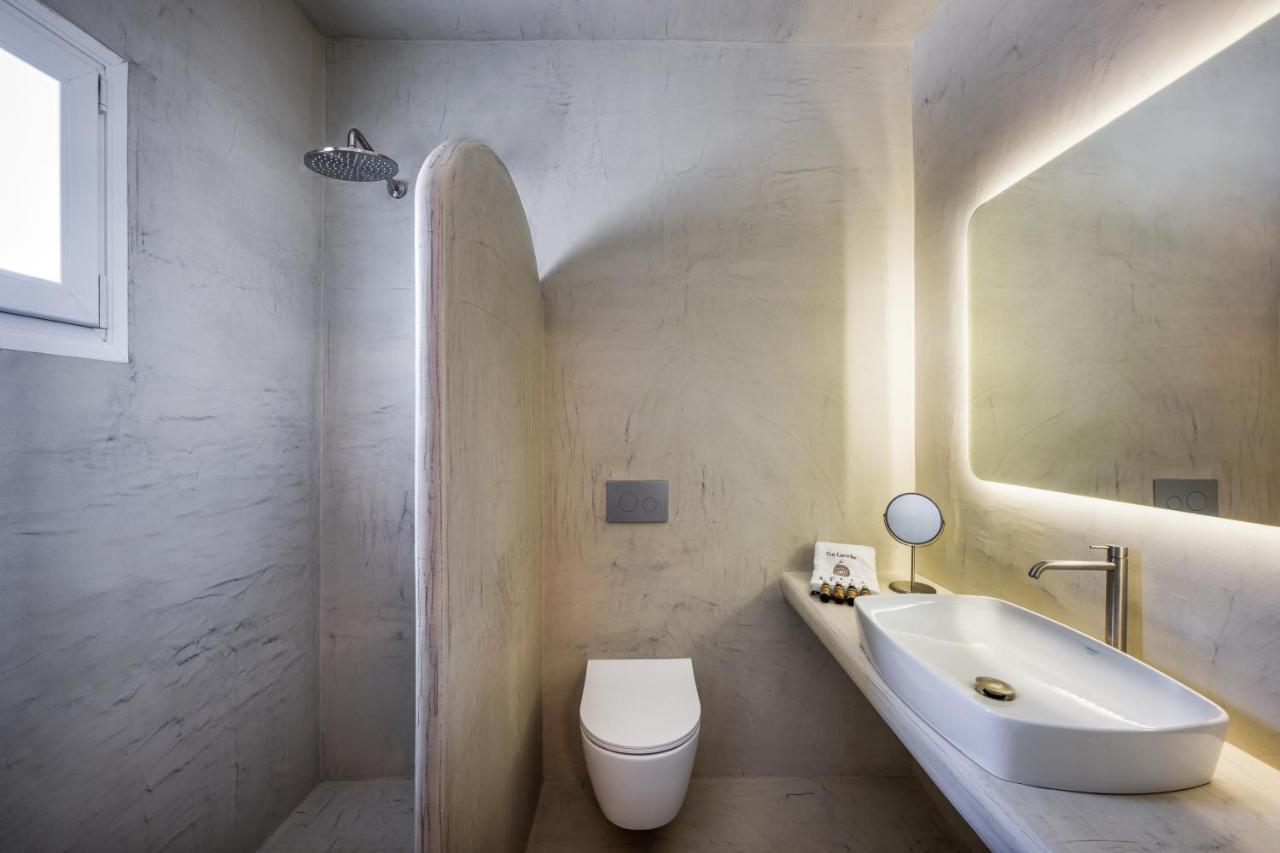 Aelia Luxury Suites Karterados  Exterior photo Bathroom
